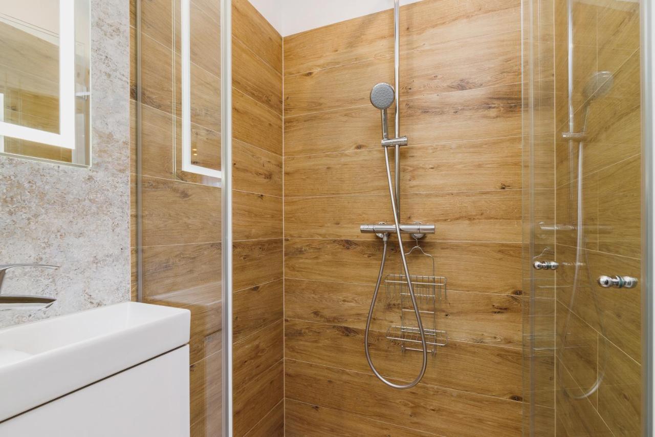 Studio Apartment Daszynskiego Cracow By Noclegi Renters Krakkó Kültér fotó